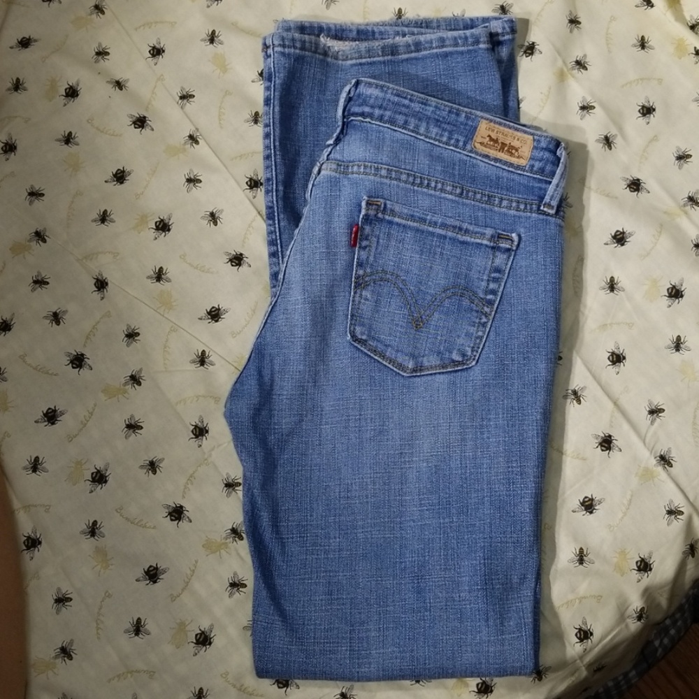 Levis Strauss size 6 Medium Lowboot Cut 545 jean